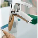 Смеситель для раковины с цепочкой Grohe Eurosmart 23323001
