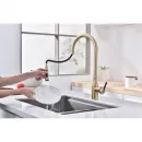 Смеситель для кухни Paulmark Universal Un213880-SBG с подключением к фильтру, выдвижным изливом, светлое золото матовый